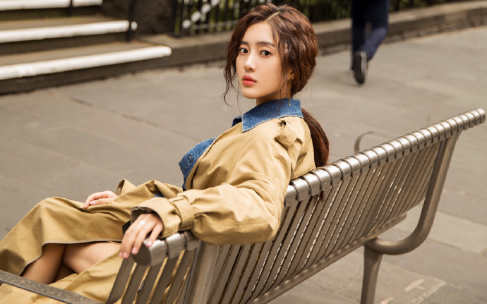 甘南藏乡也有簪花姑娘：身上服饰都是传家宝